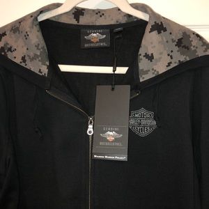 NWT Harley-Davidson hooded sweater.